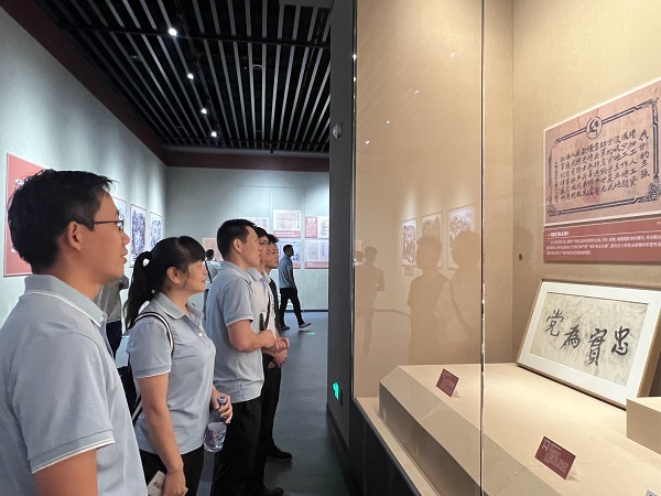 化工院直屬黨支部與農(nóng)化黨支部聯(lián)合開展對黨忠誠主題黨日活動 化工院直屬黨支部與農(nóng)化黨支部聯(lián)合開展對黨忠誠主題黨日活動
